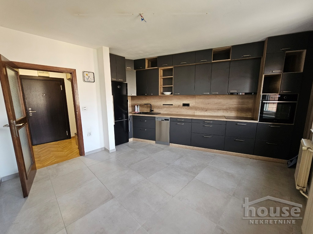 NOVO NASELJE - SAVINA, NOVI SAD, 1064158