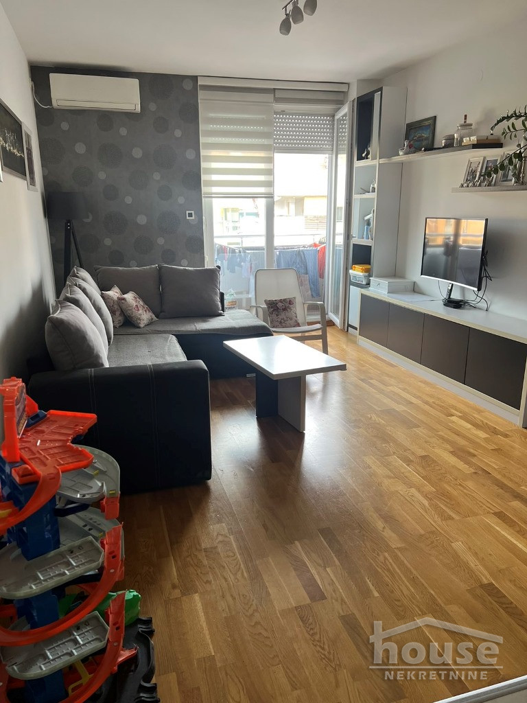 NOVA DETELINARA, NOVI SAD, 1064478