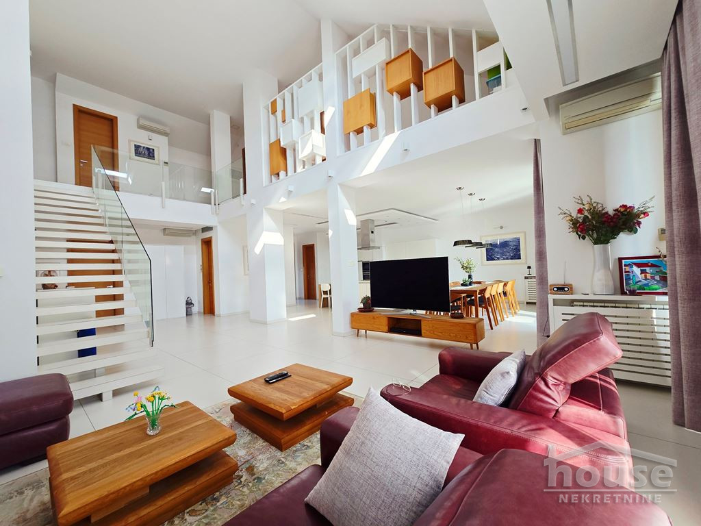 CENTAR, NOVI SAD, 1064638