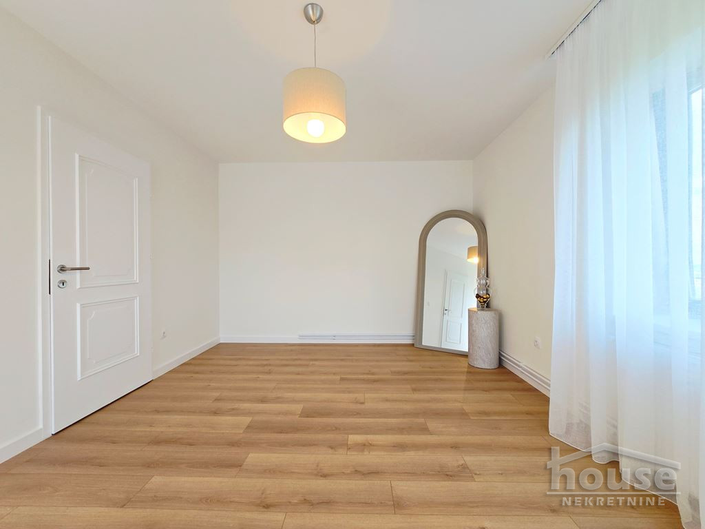 BLOK VILA, PETROVARADIN, 1065706
