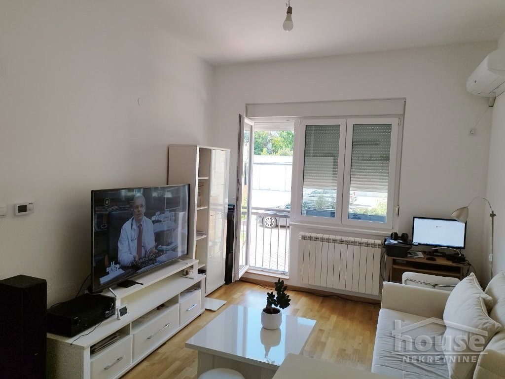 PETROVARADIN, PETROVARADIN, 1065714