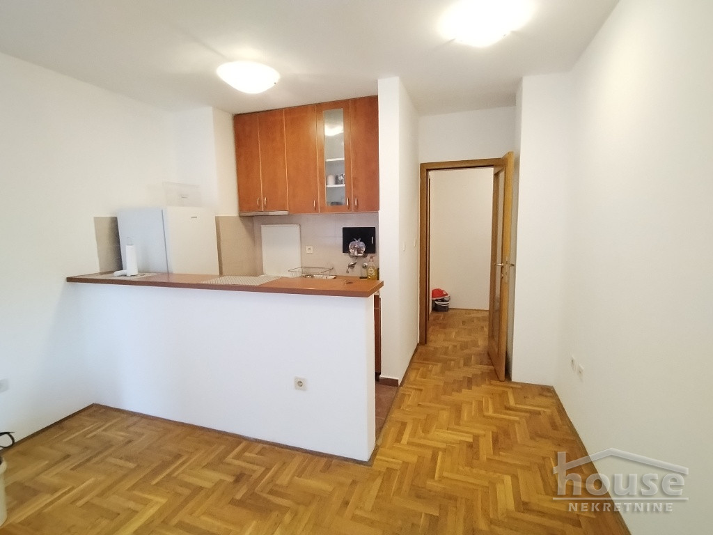 NOVA DETELINARA, NOVI SAD, 9113784