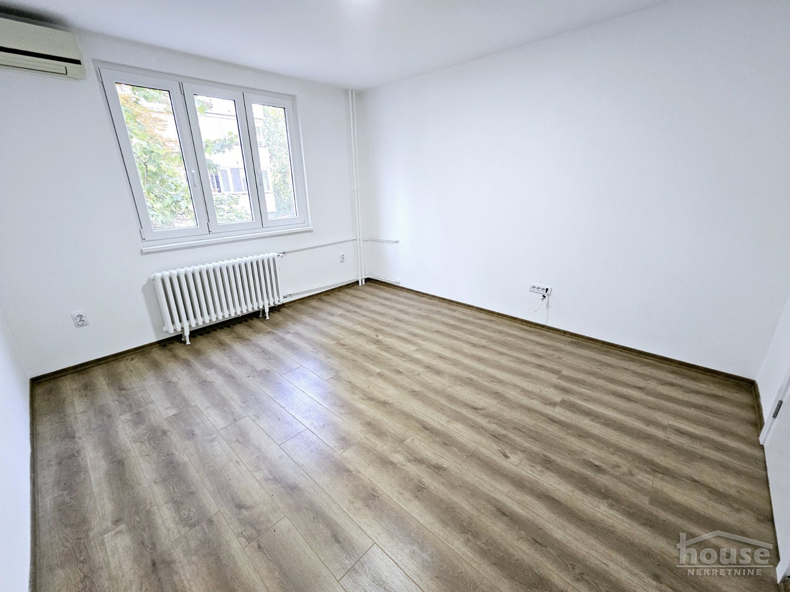 GRBAVICA, NOVI SAD, 9117167